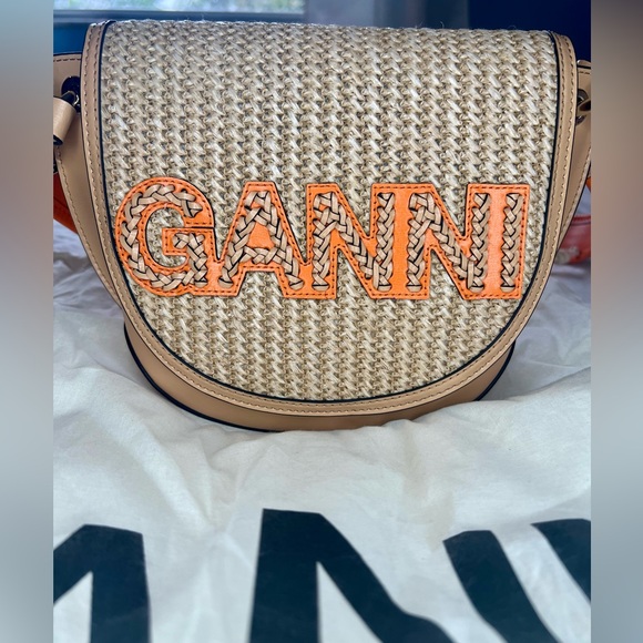 Ganni Banner Saddle Raffia Shoulder Bag - Picture 13 of 13